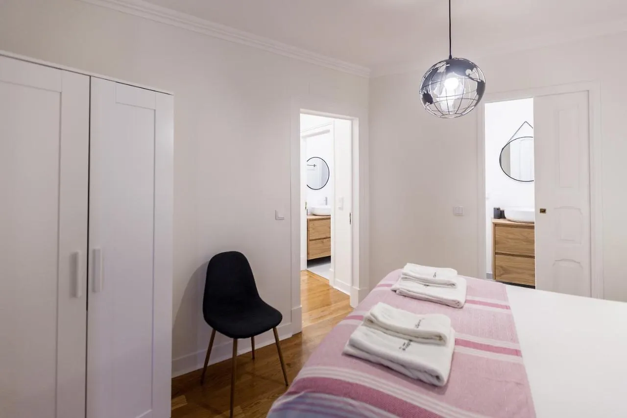 Flh Gulbenkian Fantastic Apartment With Balcony Lisbona