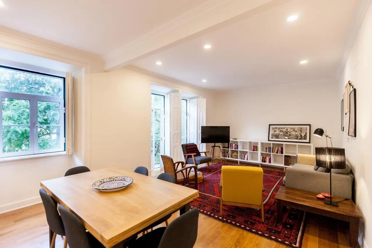 Flh Gulbenkian Fantastic Apartment With Balcony Lisbona