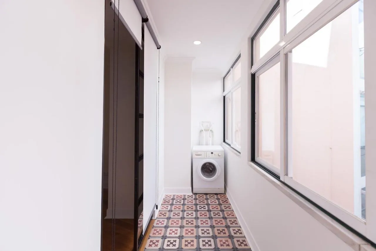 Flh Gulbenkian Fantastic Apartment With Balcony Lisboa البرتغال